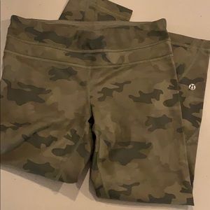 Lululemon cropped leggings